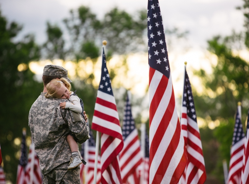 VA dad and daughter flags